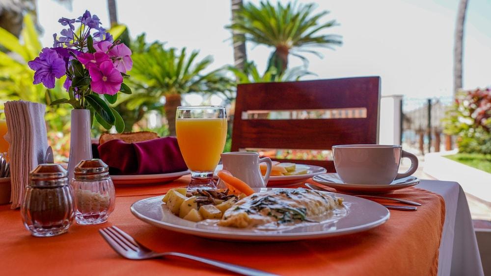 Tropicana Hotel Puerto Vallarta Luaran gambar